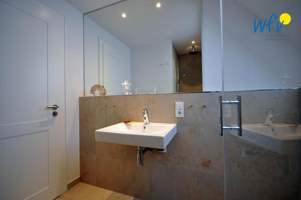Achterhus - Ferienwohnung Inseltraum Juist Buitenkant foto